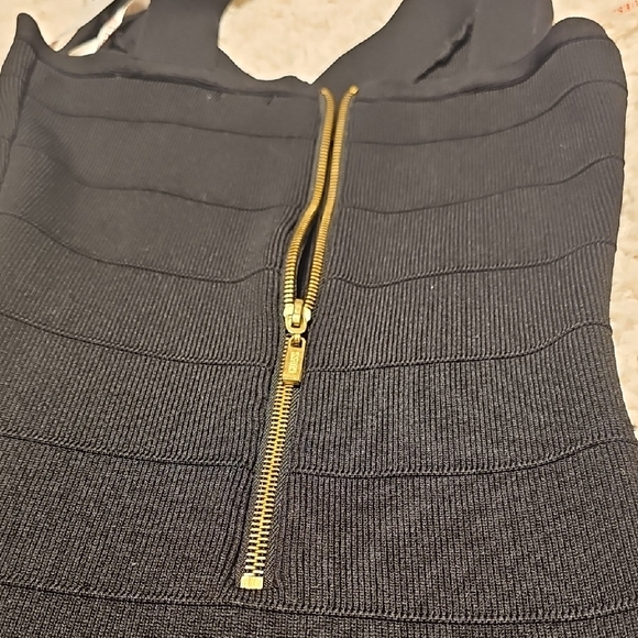 Guess Elegant Black Sleeveless Mini Dress - Picture 4 of 5